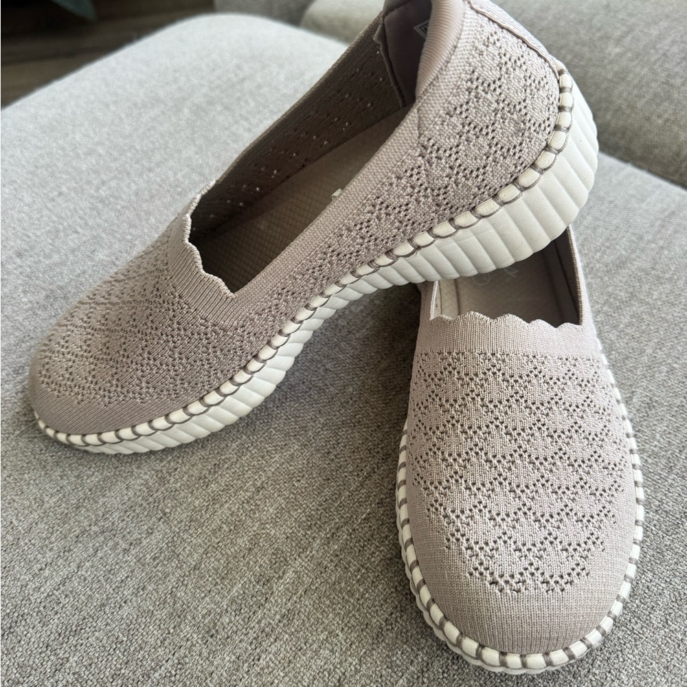 Skechers Women's Taupe Knit Slip-On Flats